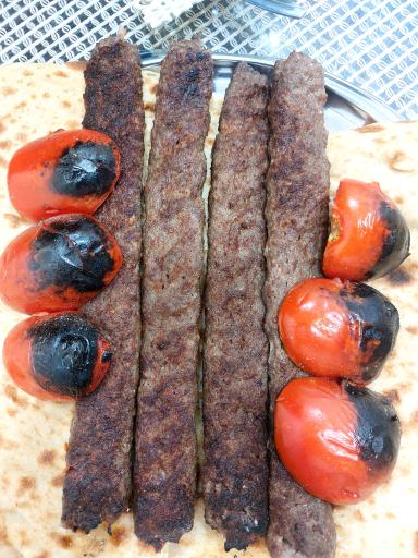 عکس کبابی قبادی