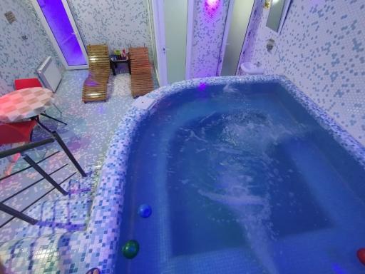 عکس آبدرمانی مدرن 9 چشمه سرعین اردبیل