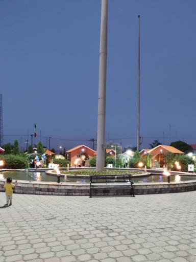 عکس کافه رستوران حس خوب