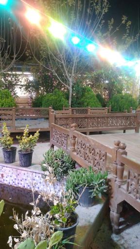 عکس باغ رستوران بزرگمهر 