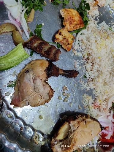 عکس باغ رستوران بزرگمهر 