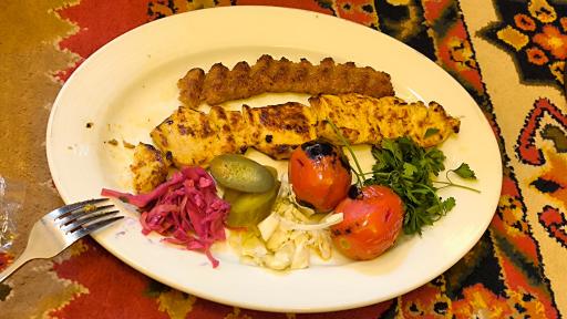 باغ رستوران بزرگمهر 