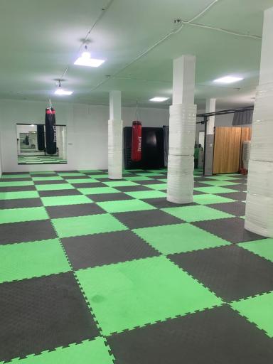 عکس باشگاه ورزشی آریان