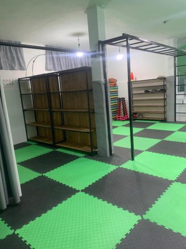 عکس باشگاه ورزشی آریان