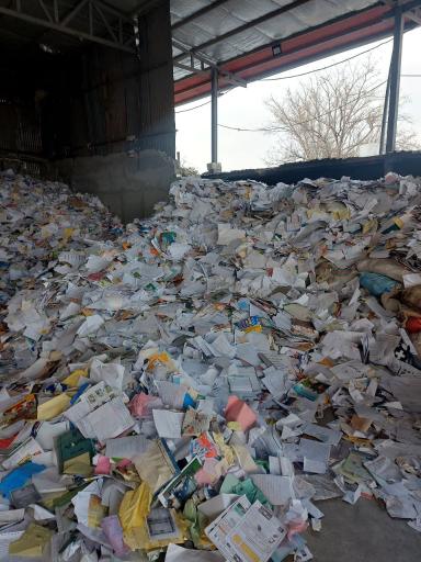 عکس انبار پرس کارتن مطلق