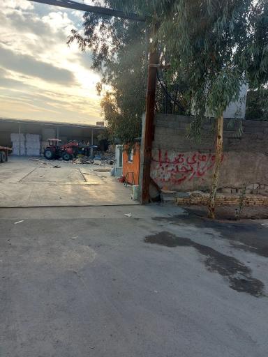 عکس انبار پرس کارتن مطلق