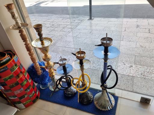 عکس صنایع دستی و قلیان مالک