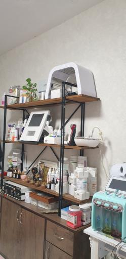 عکس کلینیک زیبایی پوست و مو دلین