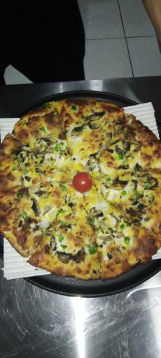 عکس پیتزا هت