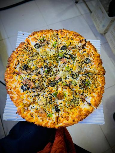 عکس پیتزا هت