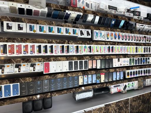 عکس فروشگاه سیاه سفید