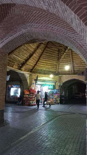 عکس چهارسوق چوبی