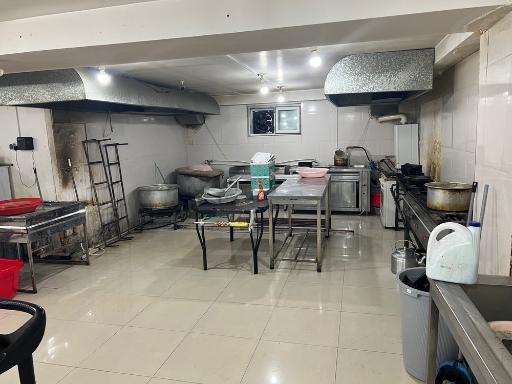 عکس کافه و تهیه غذای کسری 