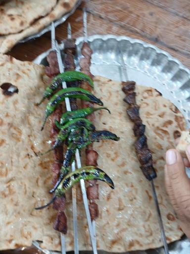 عکس کبابی نشاط