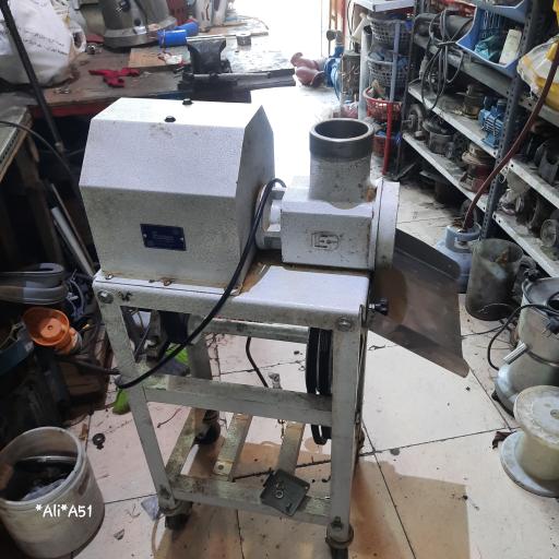 عکس خدمات فنی و سیم پیچی الکترو صنعت