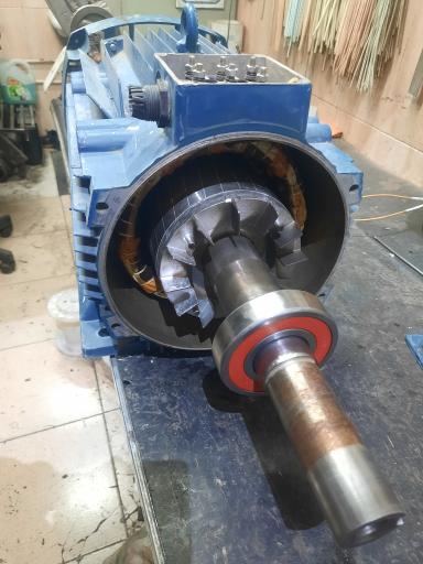 عکس خدمات فنی و سیم پیچی الکترو صنعت