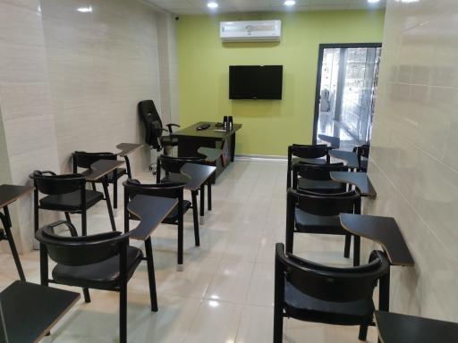 عکس مرکز خسارت بیمه ملت نمایندگی بتوان