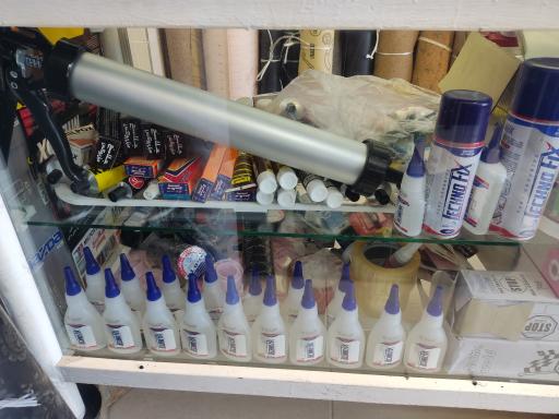 عکس دنیای چسب 