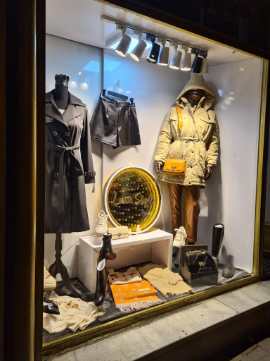 عکس بوتیک لوسو استایل