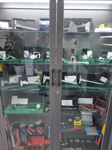 عکس فروشگاه ابزار تراش و پیچ و مهره منصوربخت