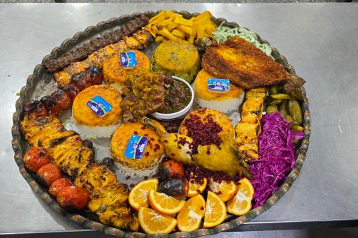 عکس مجتمع خدماتی توریستی پارسه