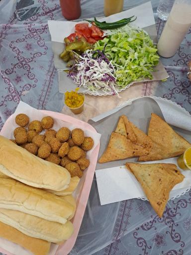 عکس مرکز فلافل لشکر آباد