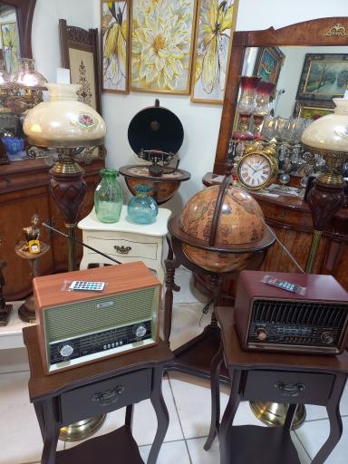 عکس گالری قاب طلایی