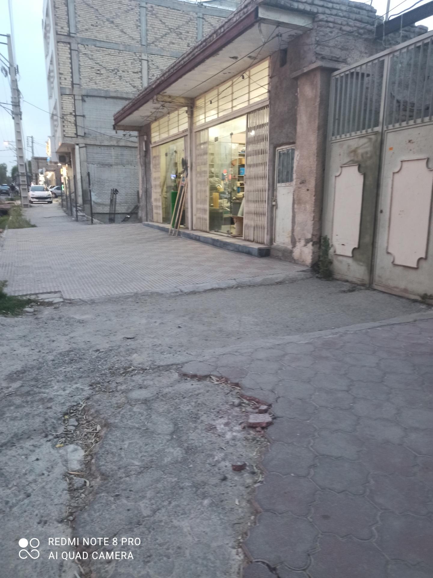 عکس ابزار فروشی 