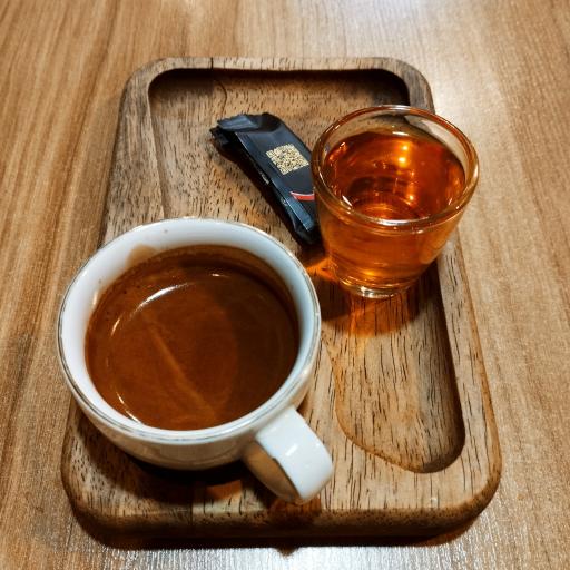 عکس کافه جغد