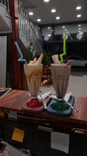 عکس کافه راز