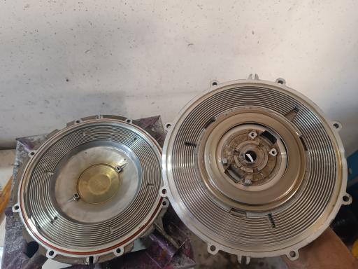 عکس تعمیرگاه فن کلاچ پروانه سپاهان