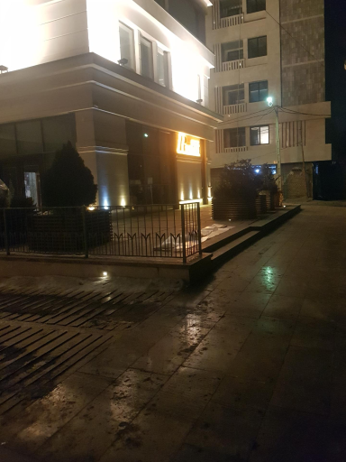 عکس برج راشل
