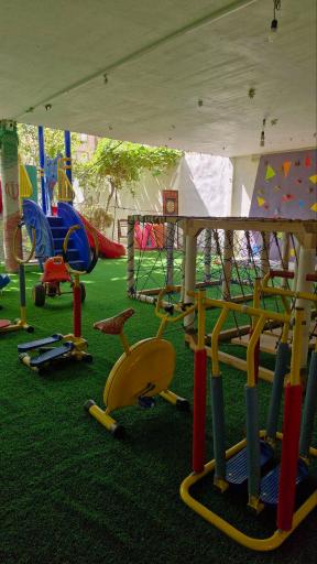 عکس کودکستان و خانه بازی صددانه یاقوت