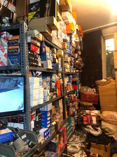 عکس لوازم یدکی مزدا وانت و کارا