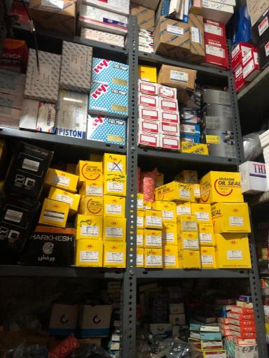 عکس لوازم یدکی مزدا وانت و کارا