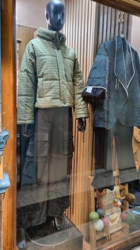 عکس مزون سارگل شعبه صفویه