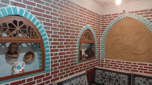 عکس رستوران سنتی عقاب طلایی