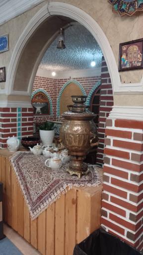 عکس رستوران سنتی عقاب طلایی