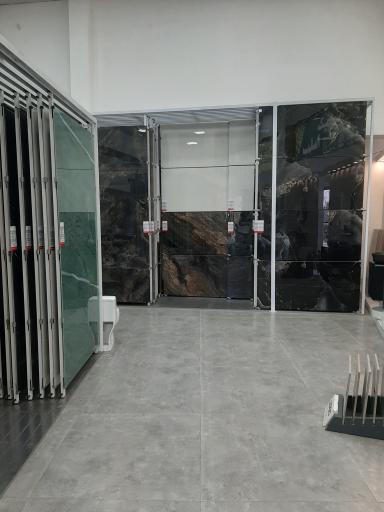 عکس کاشی و سرامیک نوید بنده مسئول 