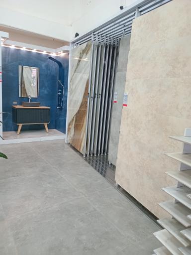 عکس کاشی و سرامیک نوید بنده مسئول 