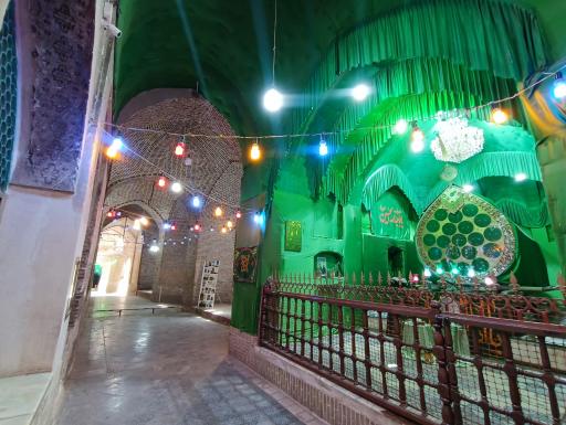 عکس حسینیه بزرگ زواره