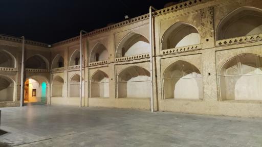 عکس حسینیه بزرگ زواره