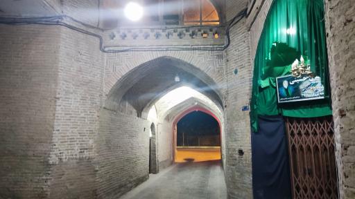عکس حسینیه بزرگ زواره