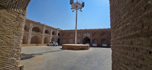 عکس حسینیه بزرگ زواره
