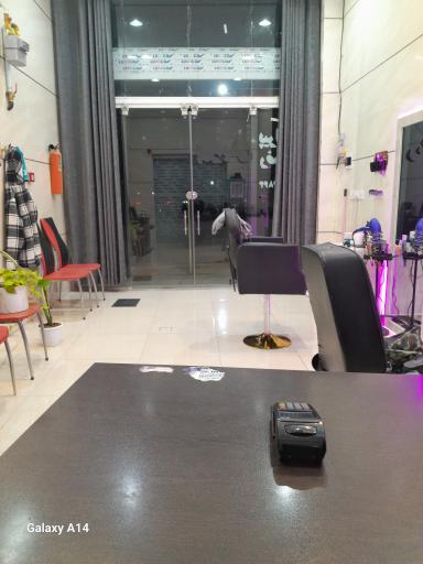 عکس آرایشگاه مردانه رضائی