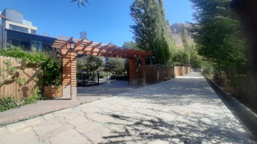 عکس چشمه ازناو