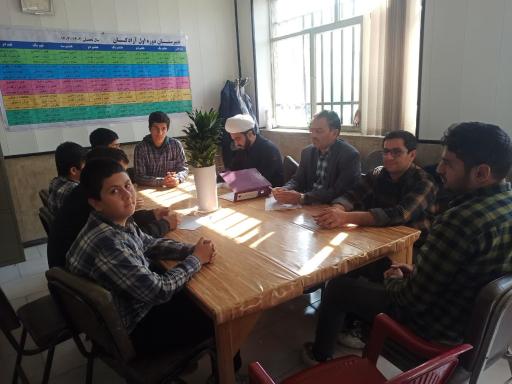 عکس دبیرستان دوره اول پسرانه آزادگان