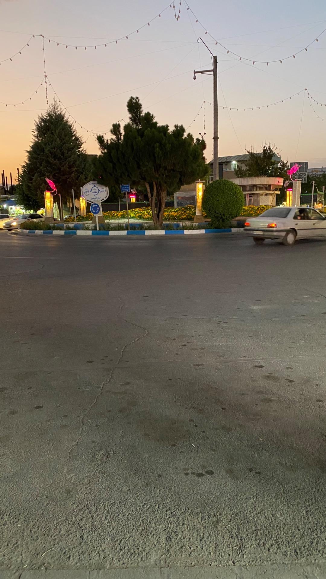 عکس میدان انقلاب اسلامی