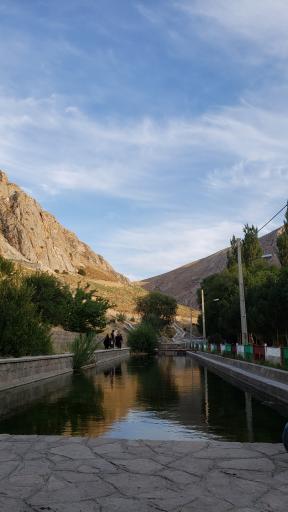 عکس چشمه ازناو