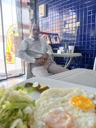 عکس کافه حس خوب